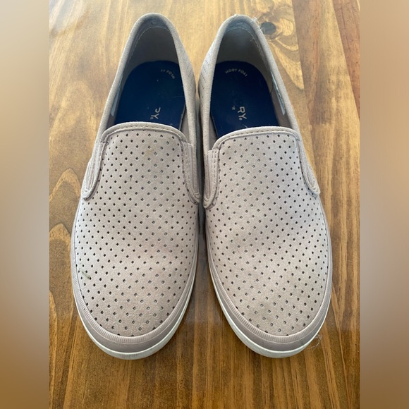 Sperry Shoes - Picture 1 of 1